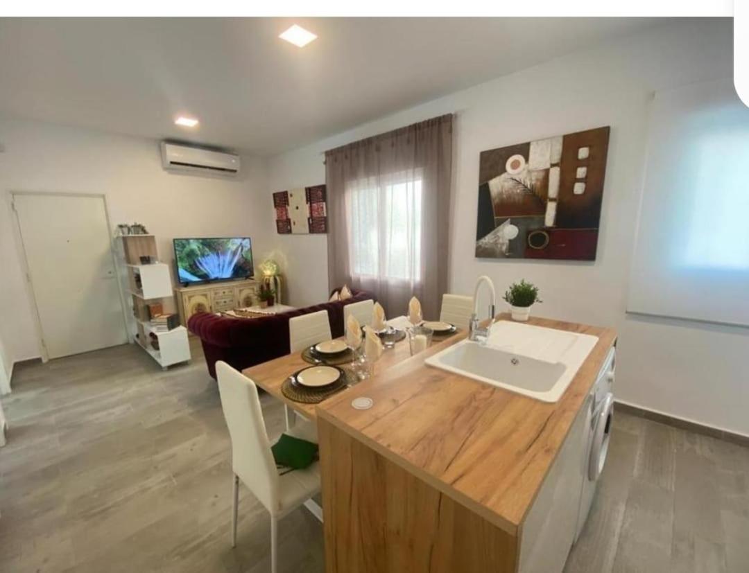 Maria Malaga Breeze Apartment Exterior photo
