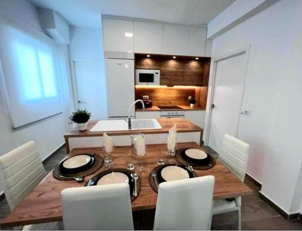 Maria Malaga Breeze Apartment Exterior photo