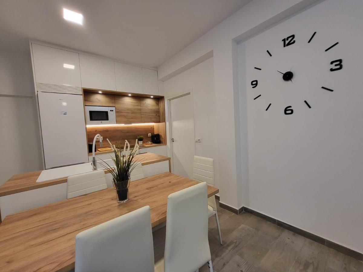 Maria Malaga Breeze Apartment Exterior photo
